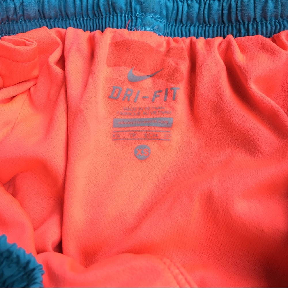 Nike running shorts - Picture 4 of 6